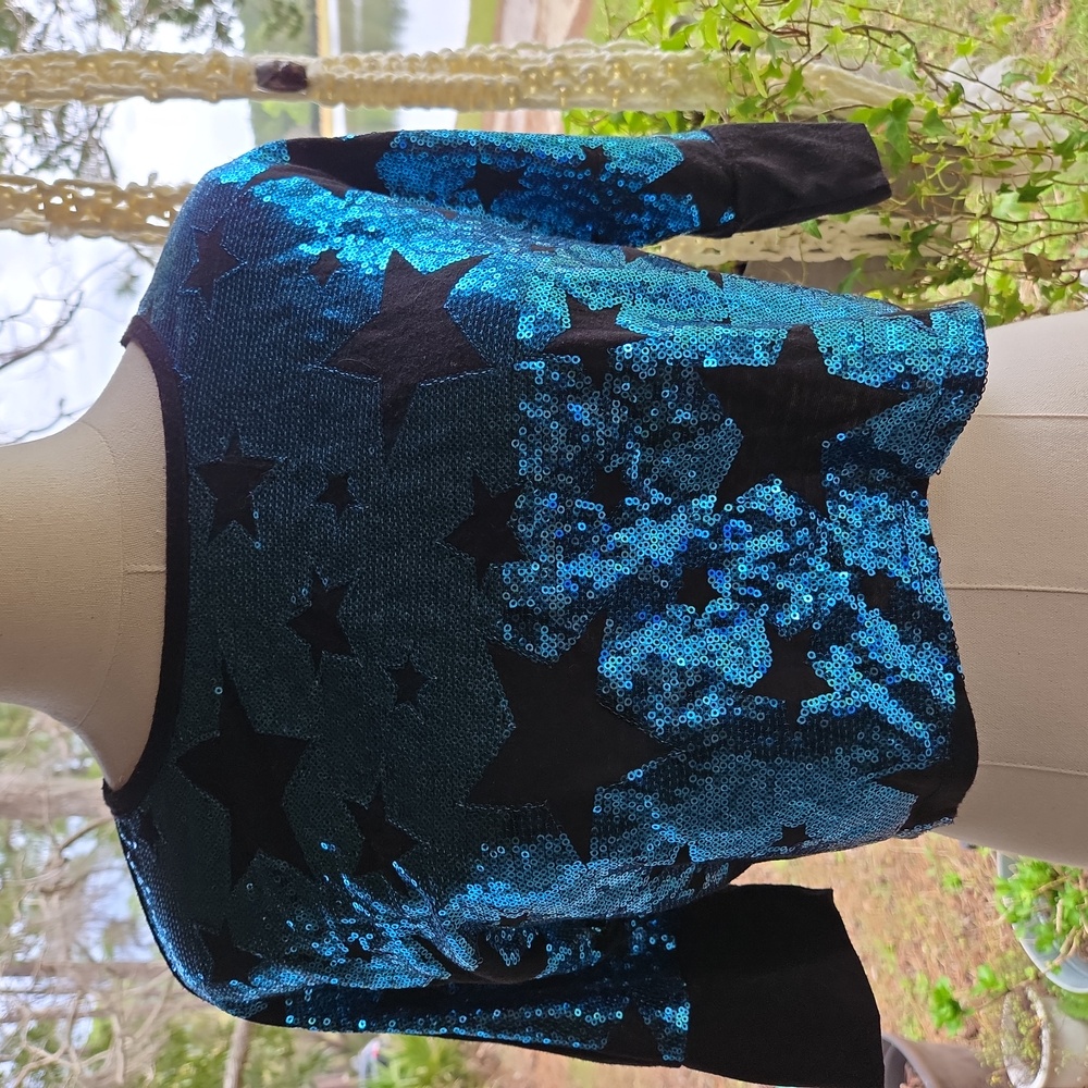 Beautees Turquoise Sequin Black Star Print Cropped T-shirt